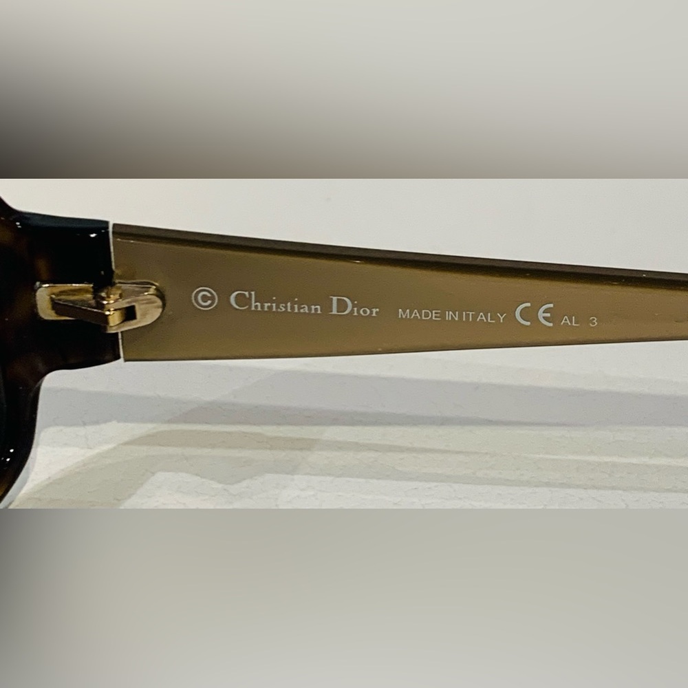 New Christian Dior Sunglasses - Picture 8 of 14